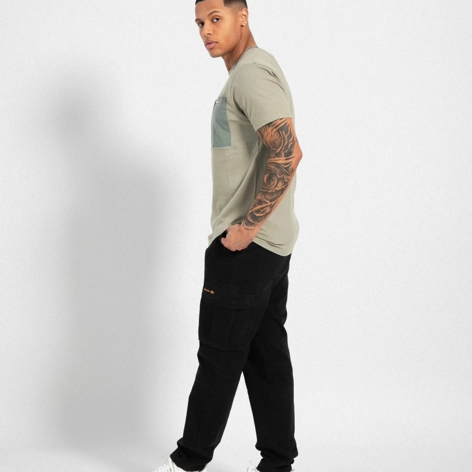 Bench Mens Algoda Crew Neck Short Sleeve Pocket T Shirt