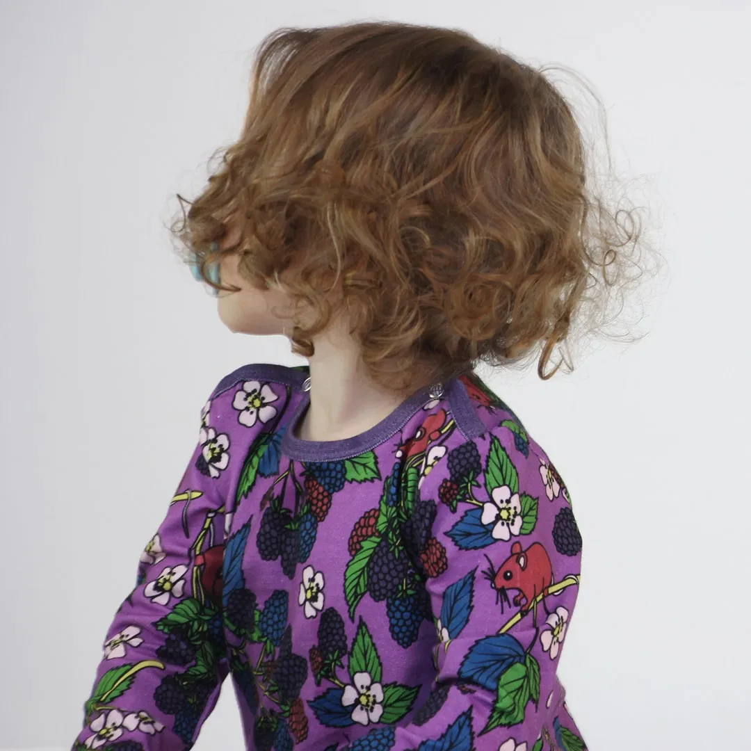 Long-sleeved baby suit with blackberries
