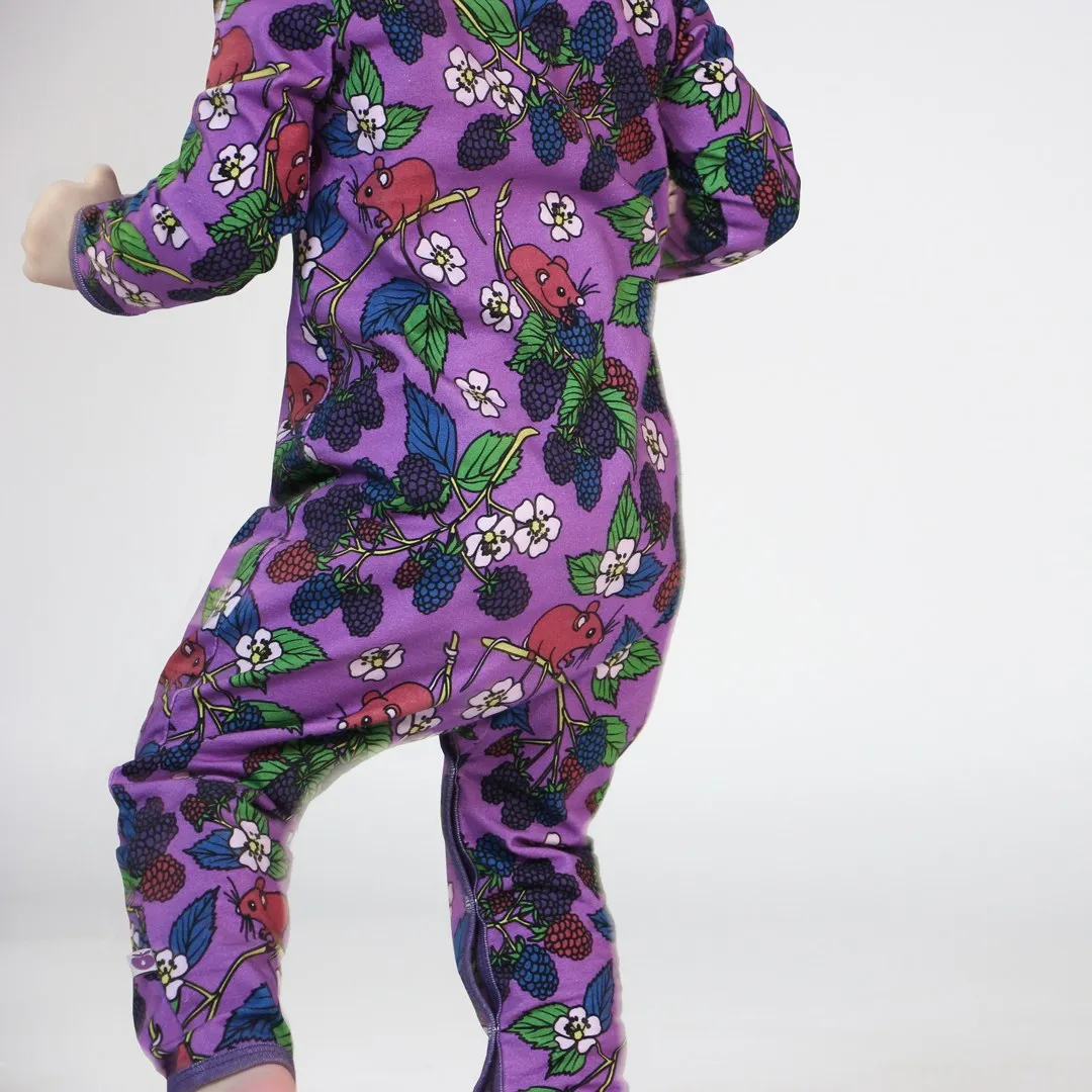 Long-sleeved baby suit with blackberries