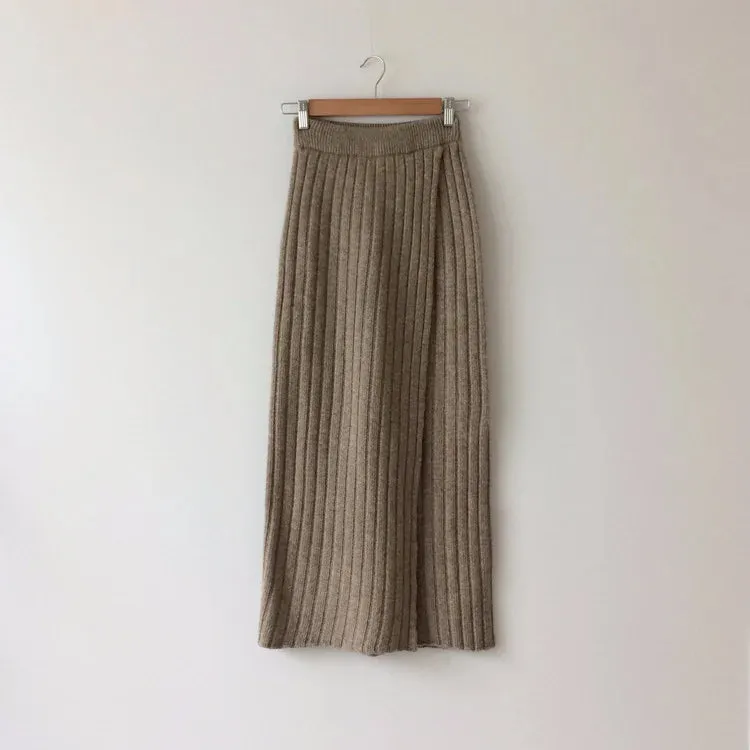 Sienna | Ribbed Knit Midi Slit Skirt